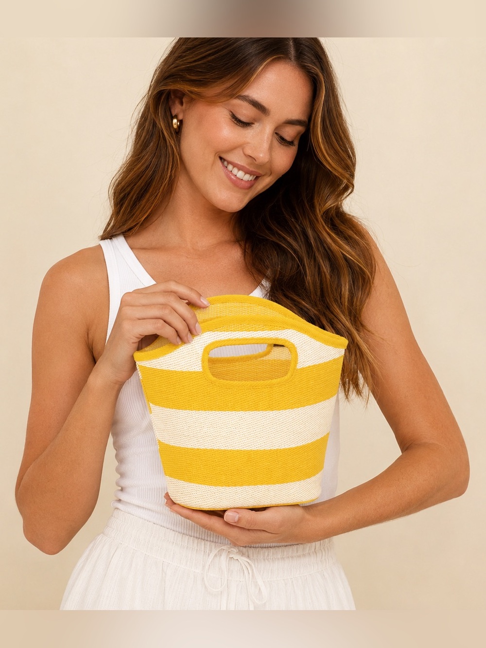 AVON NATURALS WOVEN BAG - YELLOW/WHITE (NEW WITH TAGS) - Picture 1 of 2